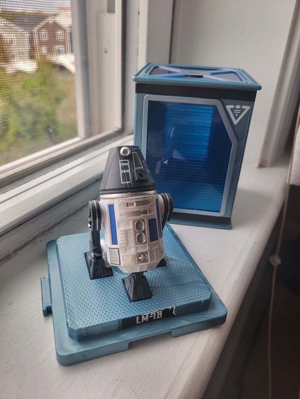 Star Wars Droid Mystery Crate- Lm-7b